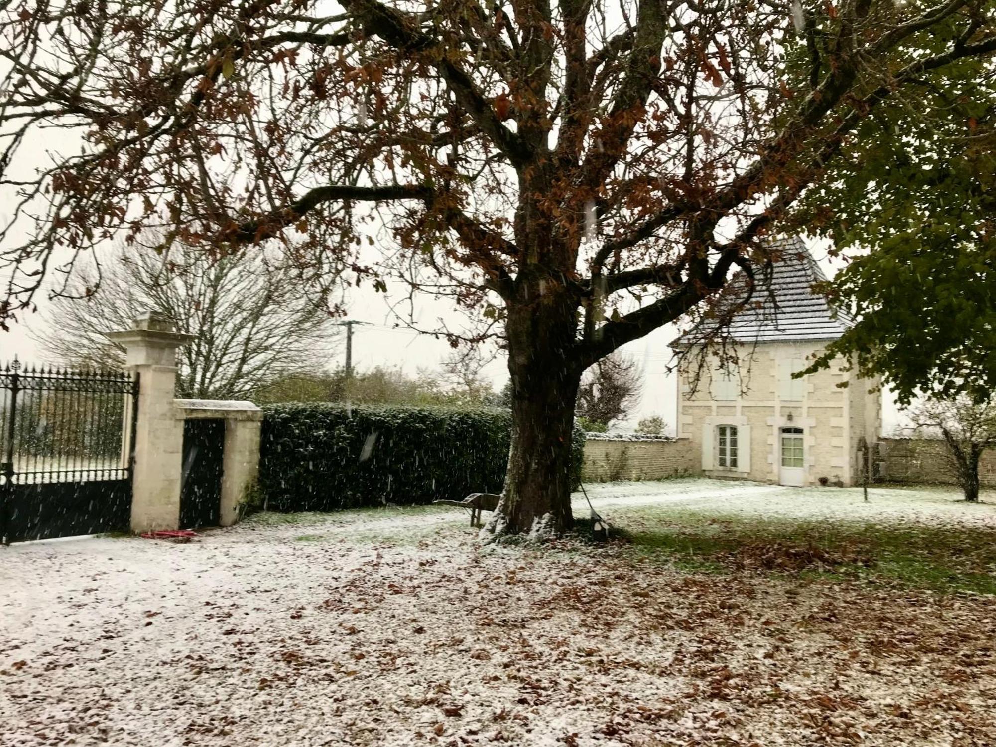 Le Pigeonnier Gite Verrieres  Exteriér fotografie